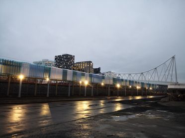 Takoverbygg på togstasjon